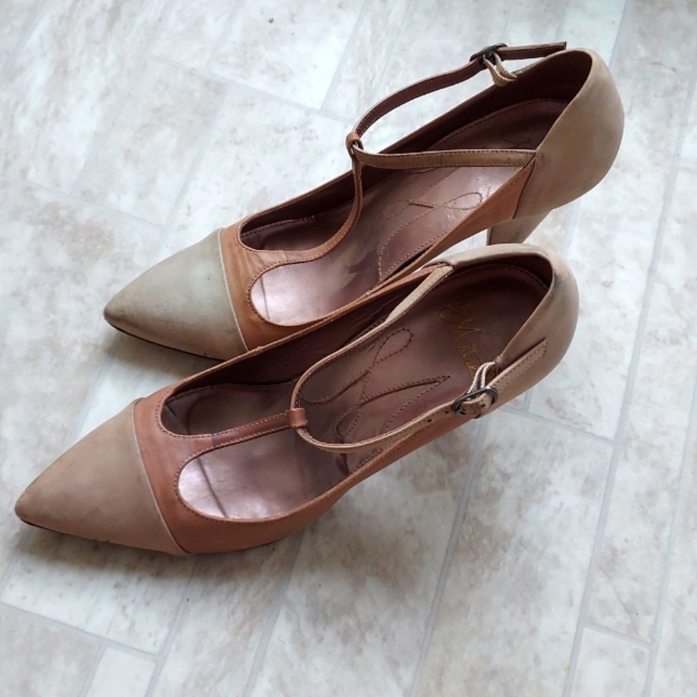 Vintage style t-bar shoes by Mistress - size EU 38 (US 7.5)